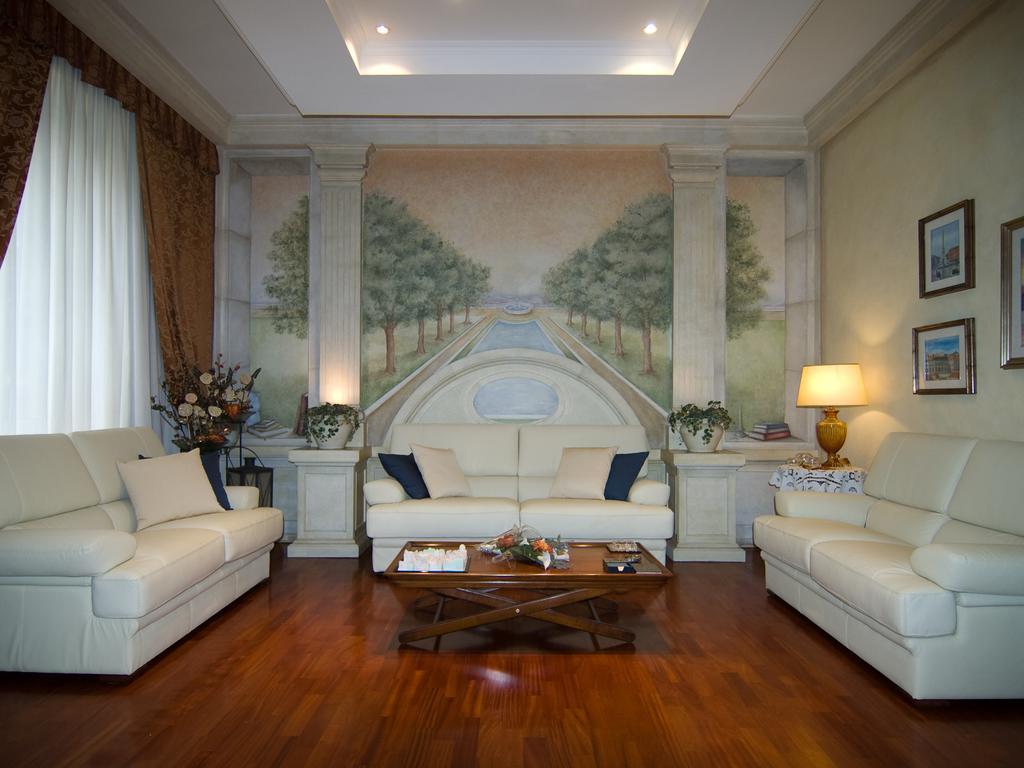 B&B Les Suites Rom Exterior foto
