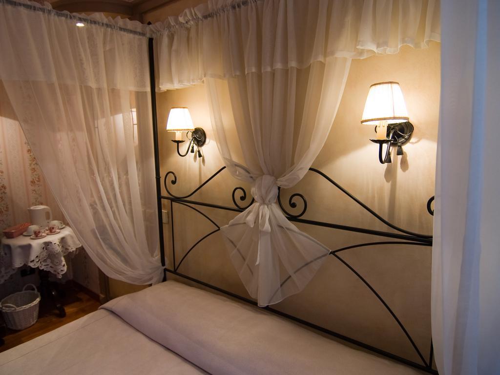 B&B Les Suites Rom Zimmer foto